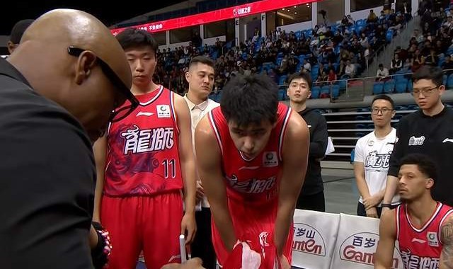 开云体育app下载-17+10+4帽！杜锋弃将再次爆发！碾压克里斯，把山东男篮打绝望了